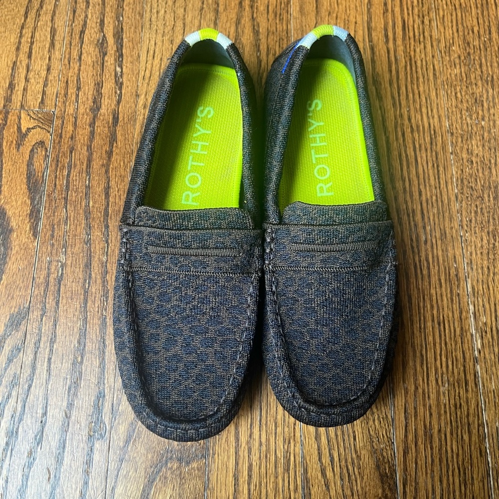 Rothy’s The Driver Loafer in Chocolate Leopard Spot - Size Women’s 6.5